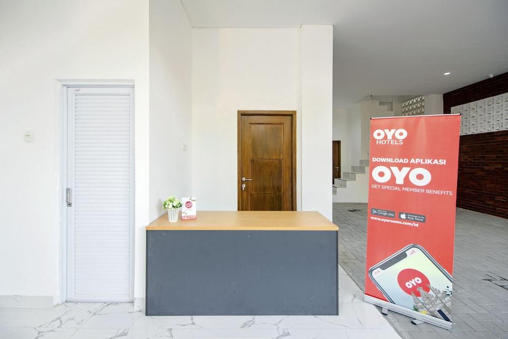 Super Oyo 13I9 88 Exclusive Guesthouse Kejayan Exteriör bild