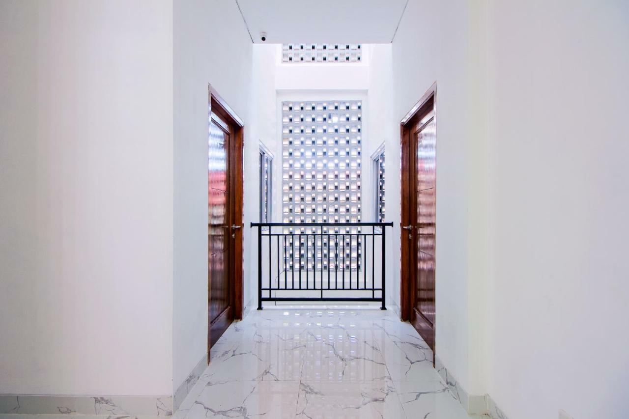 Super Oyo 13I9 88 Exclusive Guesthouse Kejayan Exteriör bild