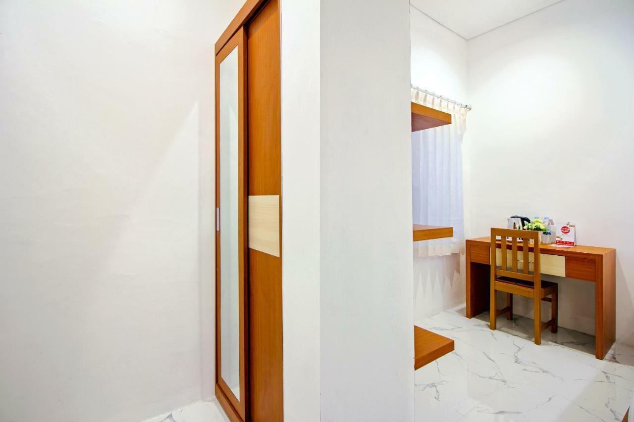 Super Oyo 13I9 88 Exclusive Guesthouse Kejayan Exteriör bild