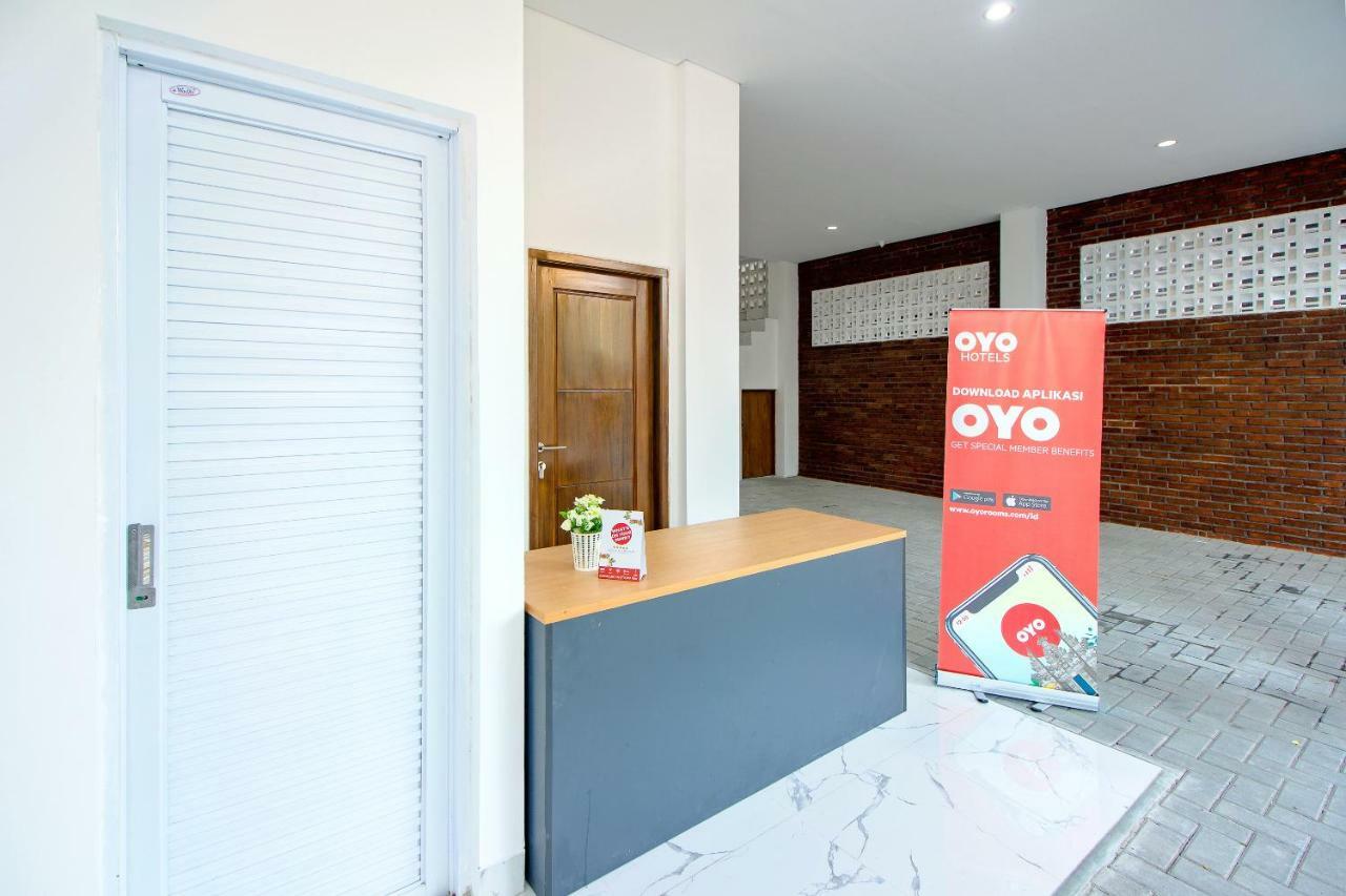 Super Oyo 13I9 88 Exclusive Guesthouse Kejayan Exteriör bild