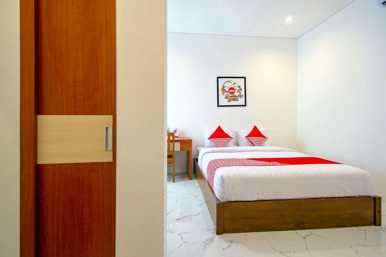 Super Oyo 13I9 88 Exclusive Guesthouse Kejayan Exteriör bild