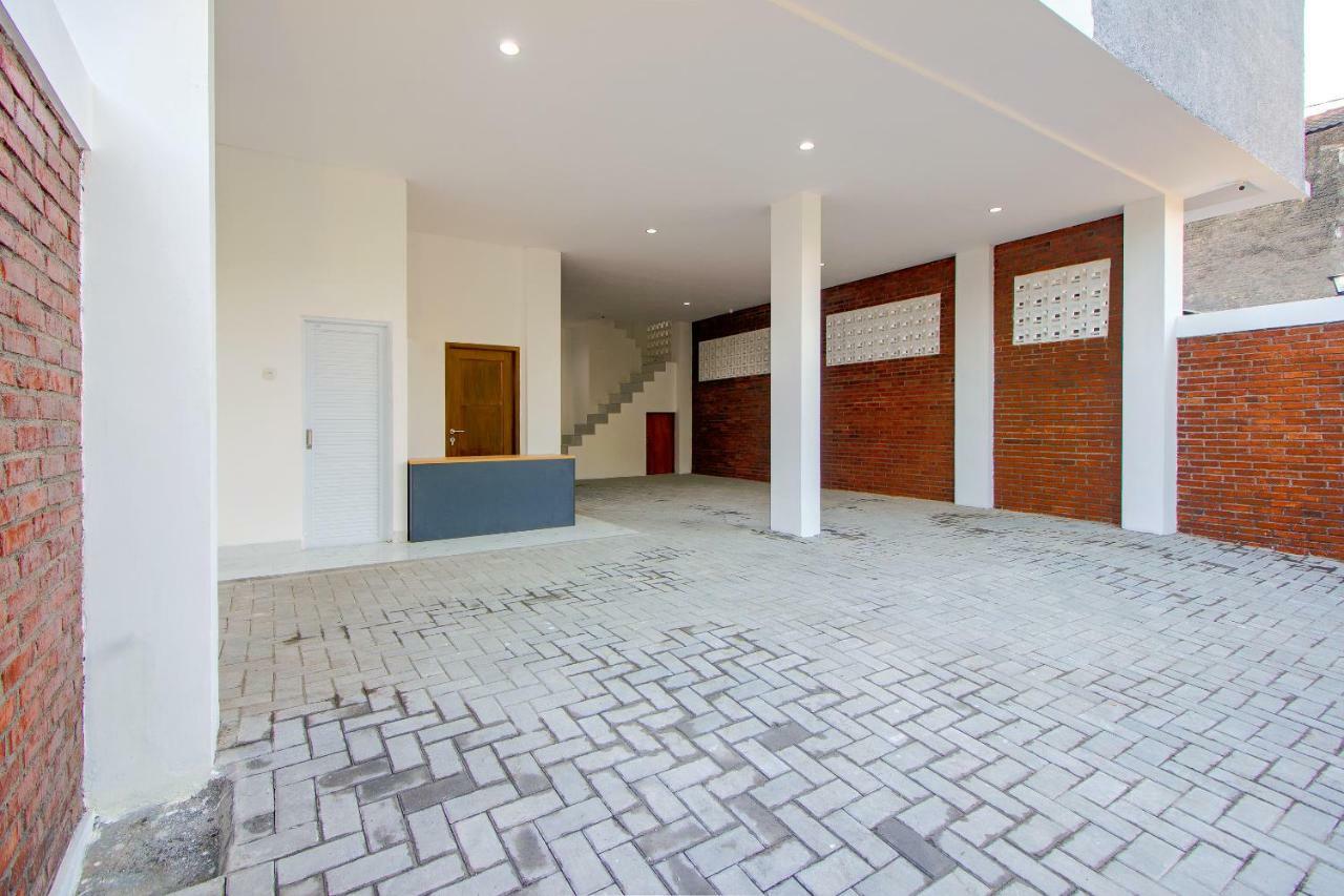 Super Oyo 13I9 88 Exclusive Guesthouse Kejayan Exteriör bild
