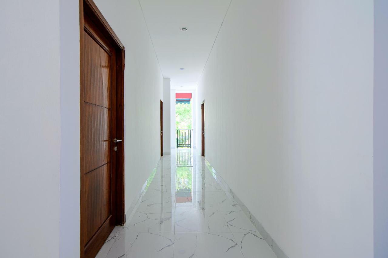 Super Oyo 13I9 88 Exclusive Guesthouse Kejayan Exteriör bild